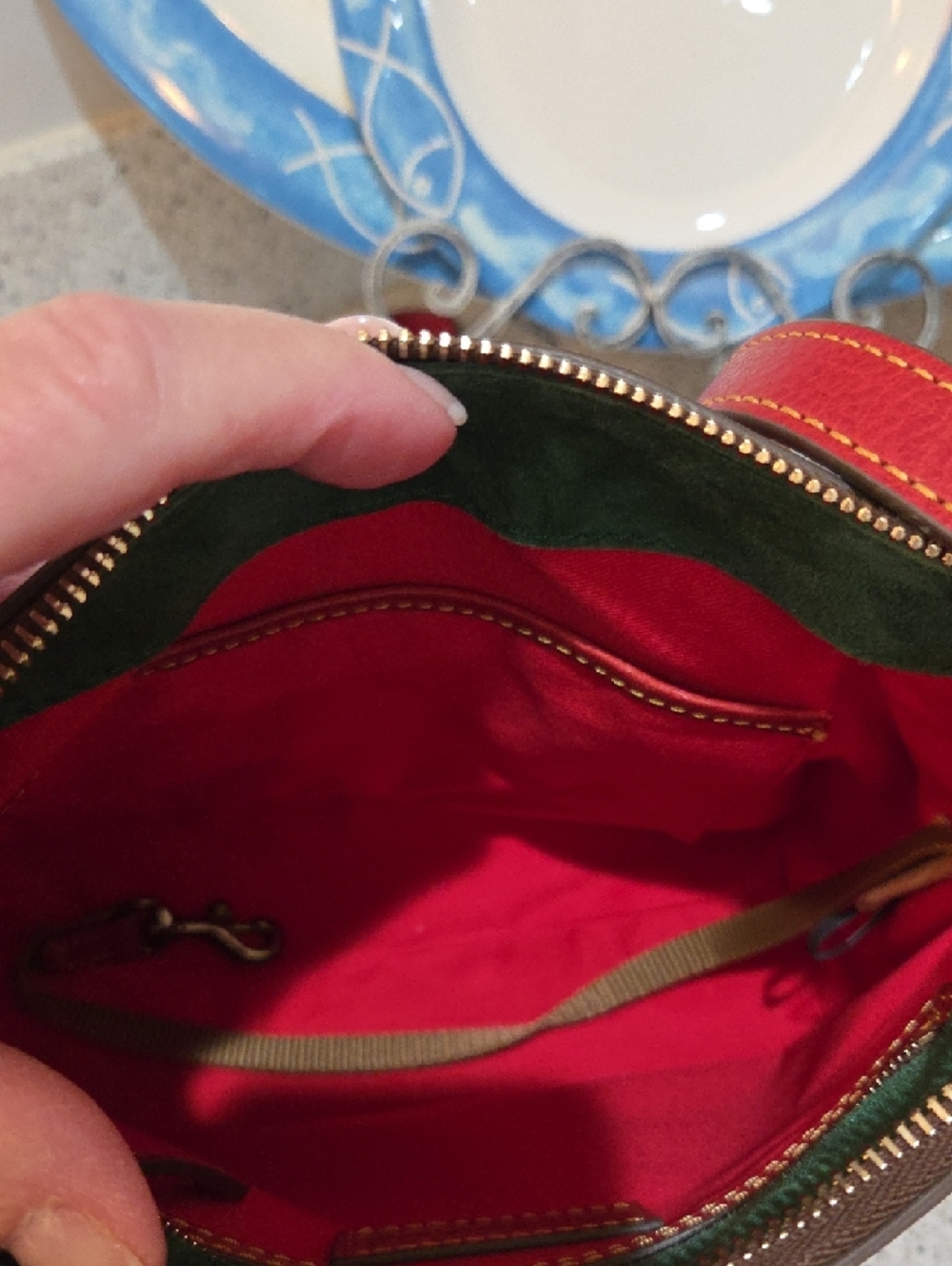 Dooney And Bourk Leather Crossbody Bag in Red - Picture 4 of 7